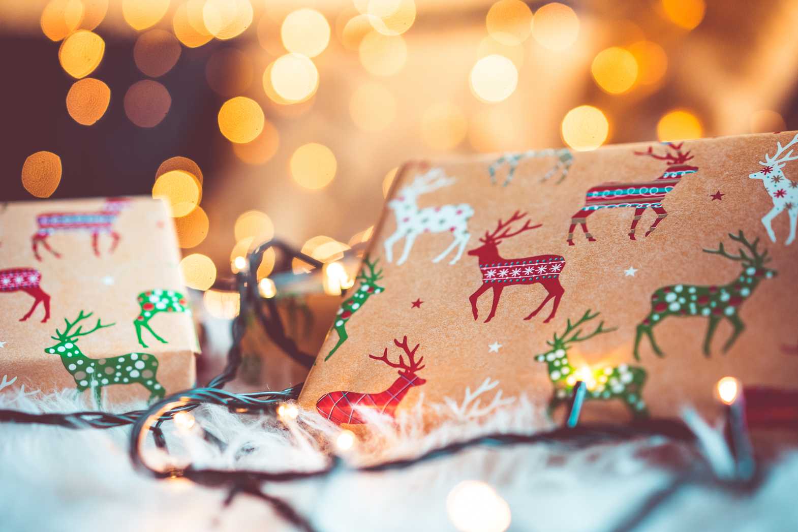 christmas presents bokeh background free image