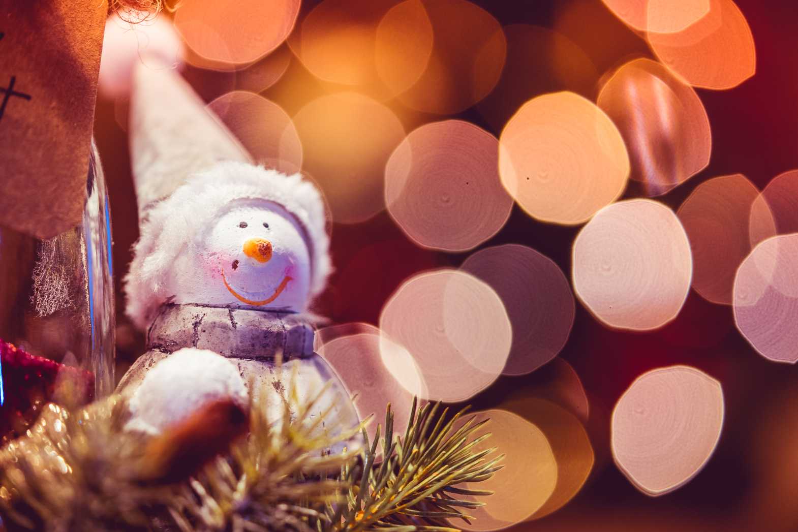 free christmas bokeh photo with room for text